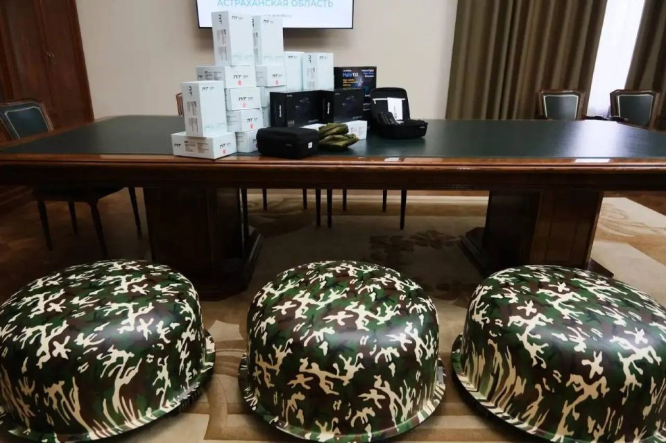 Глава Астраханской области передал спецоборудование росгвардейцам – участникам СВО