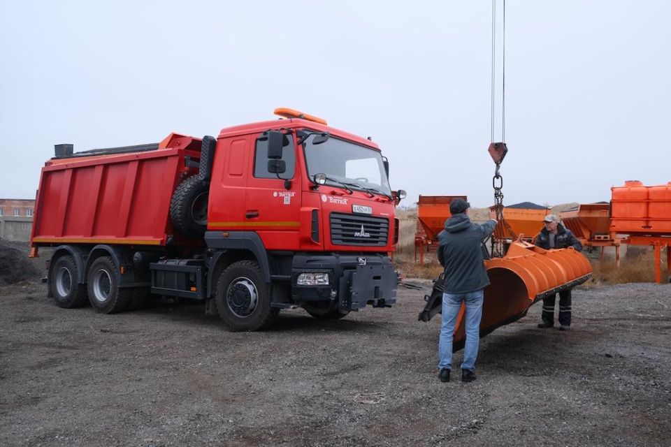 Коммунальщики Астрахани подготовились к зимнему сезону