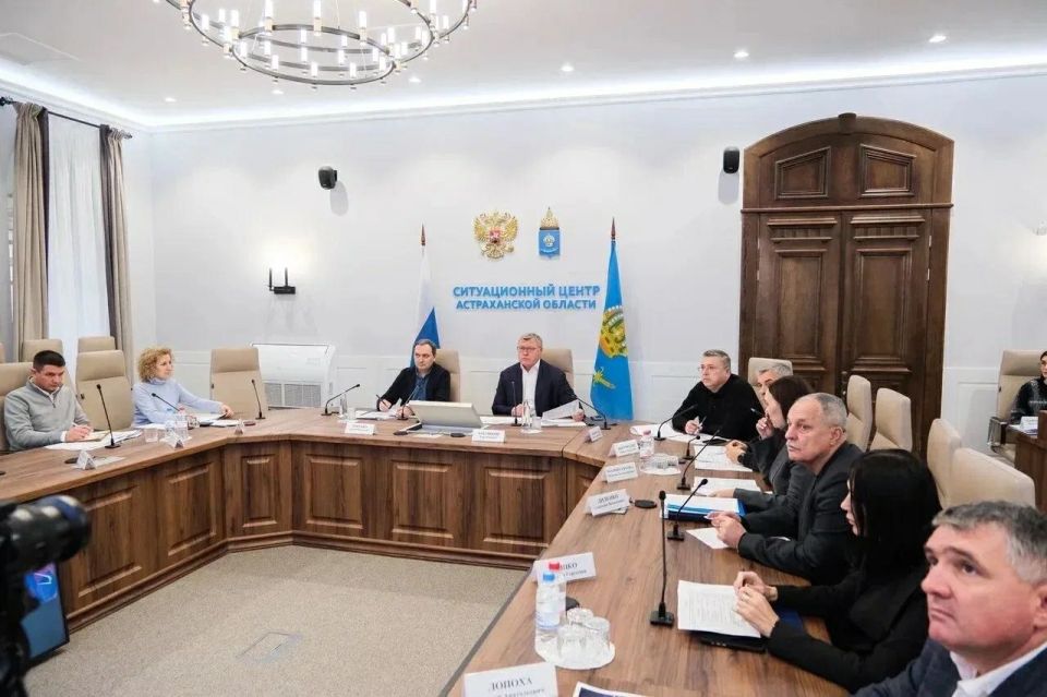 Замминистра строительства и ЖКХ РФ отметил прогресс в работе регштаба, который контролирует реконструкцию СОСК в Астраханской области