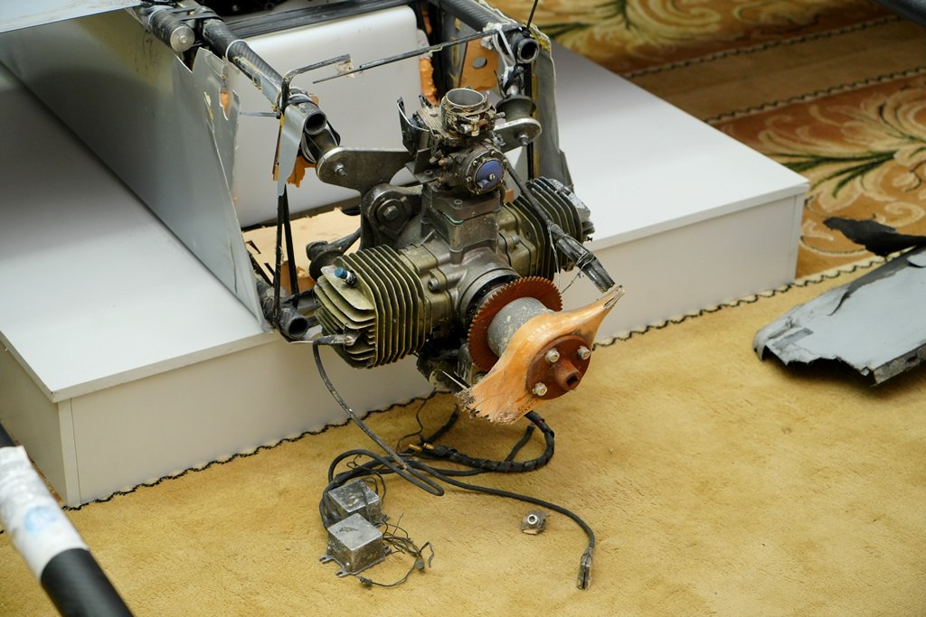 В Краеведческом музее открылась выставка с обломками сбитого БПЛА В Краеведческом музее открылась выставка с обломками сбитого БПЛА