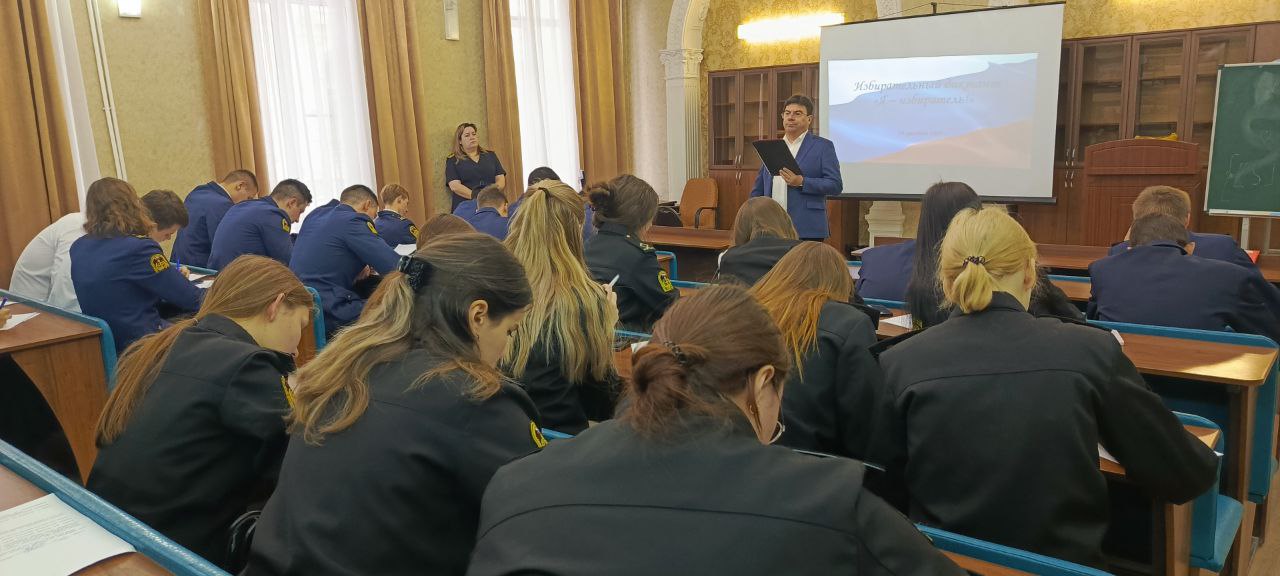 Сегодня интеллектуальное волнение охватило вузы, техникумы и колледжи – от сердца областного центра до самых отдаленных уголков региона! В разгаре Избирательный диктант!