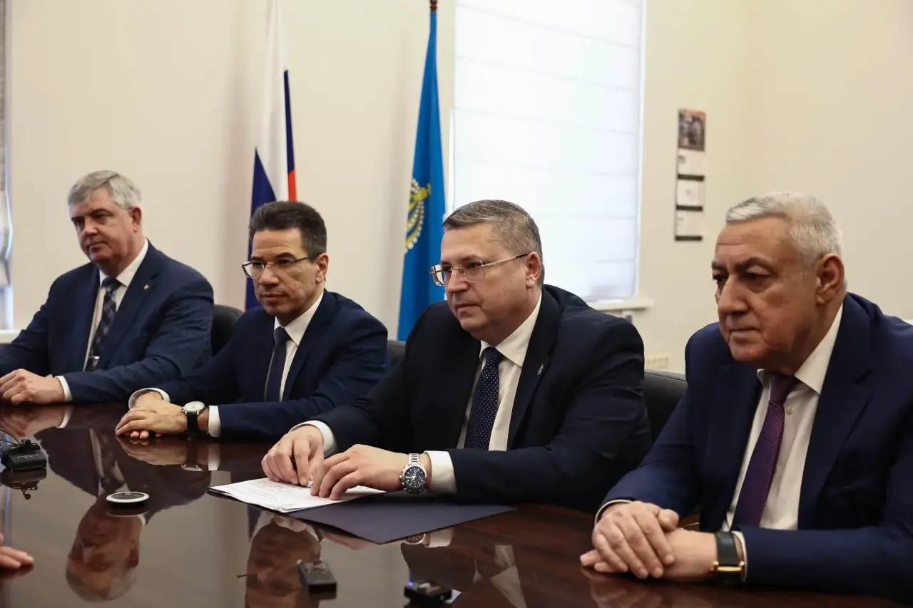 В Астрахани почтили память Гейдара Алиева В Астрахани почтили память Гейдара Алиева