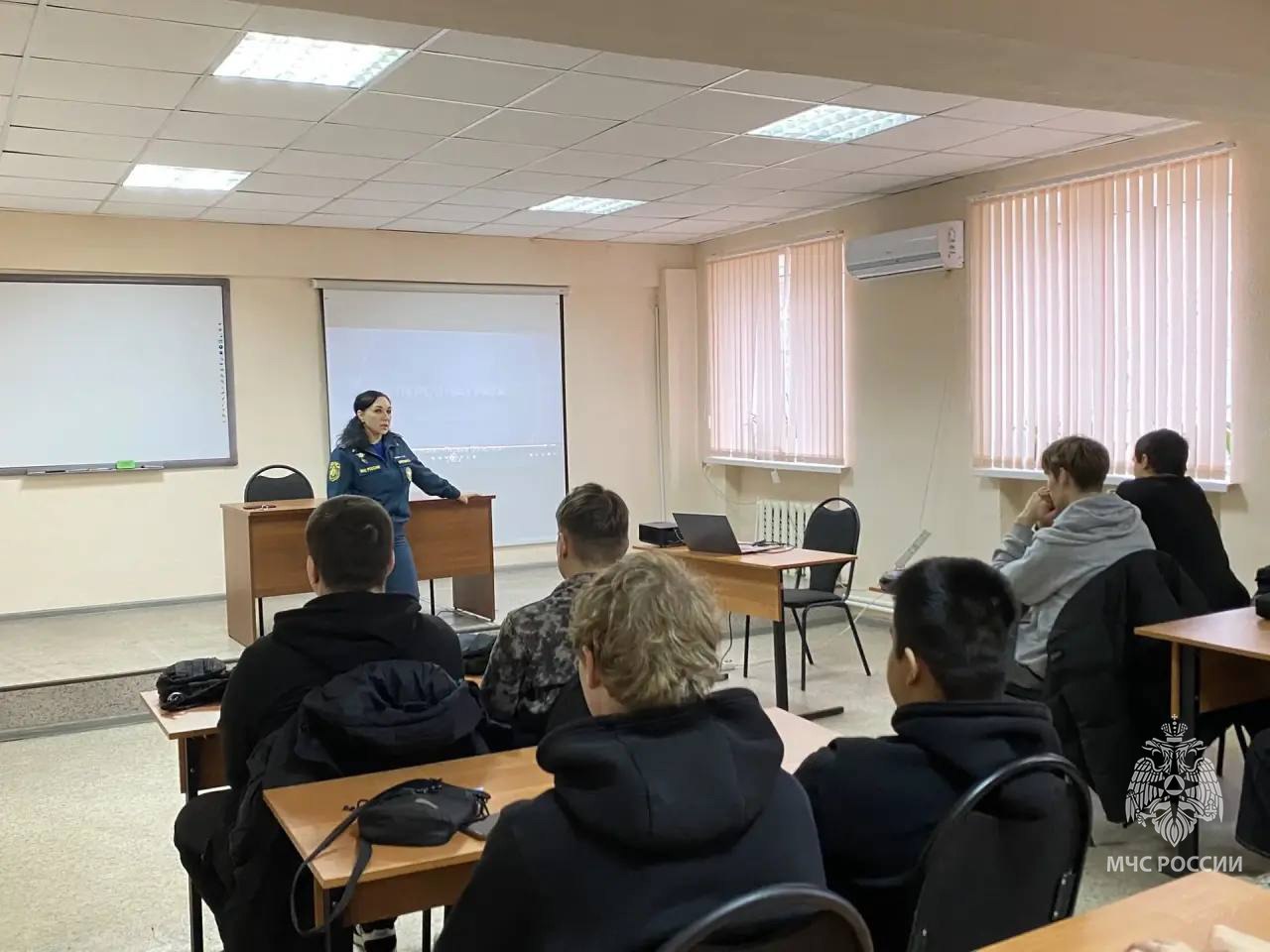 Взгляд изнутри для студентов астраханских ВУЗов Взгляд изнутри для студентов астраханских ВУЗов