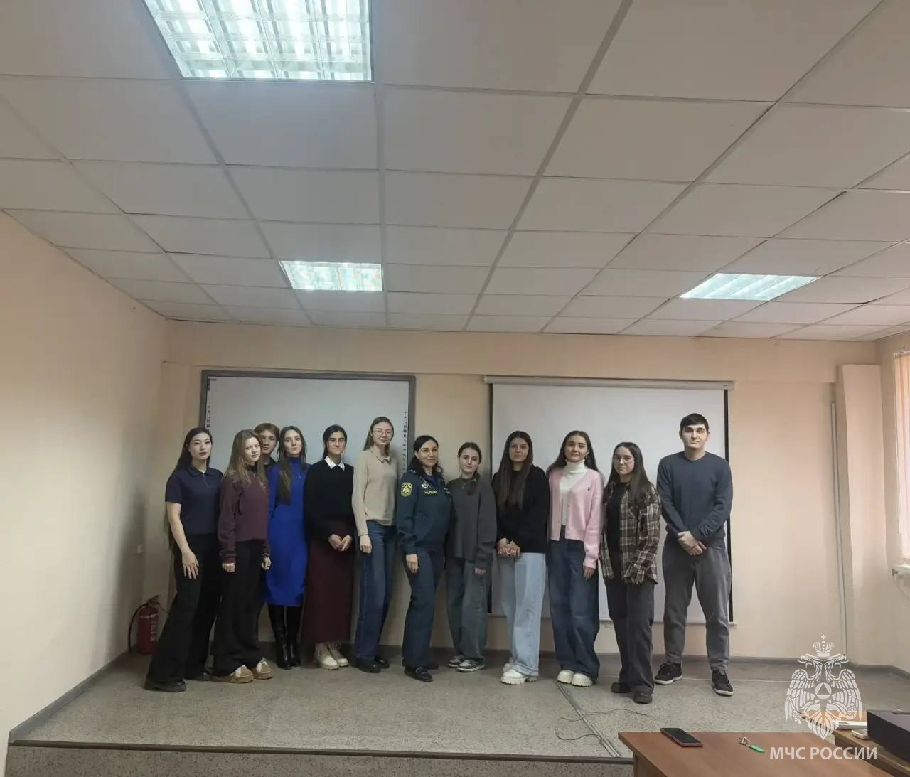 Взгляд изнутри для студентов астраханских ВУЗов Взгляд изнутри для студентов астраханских ВУЗов