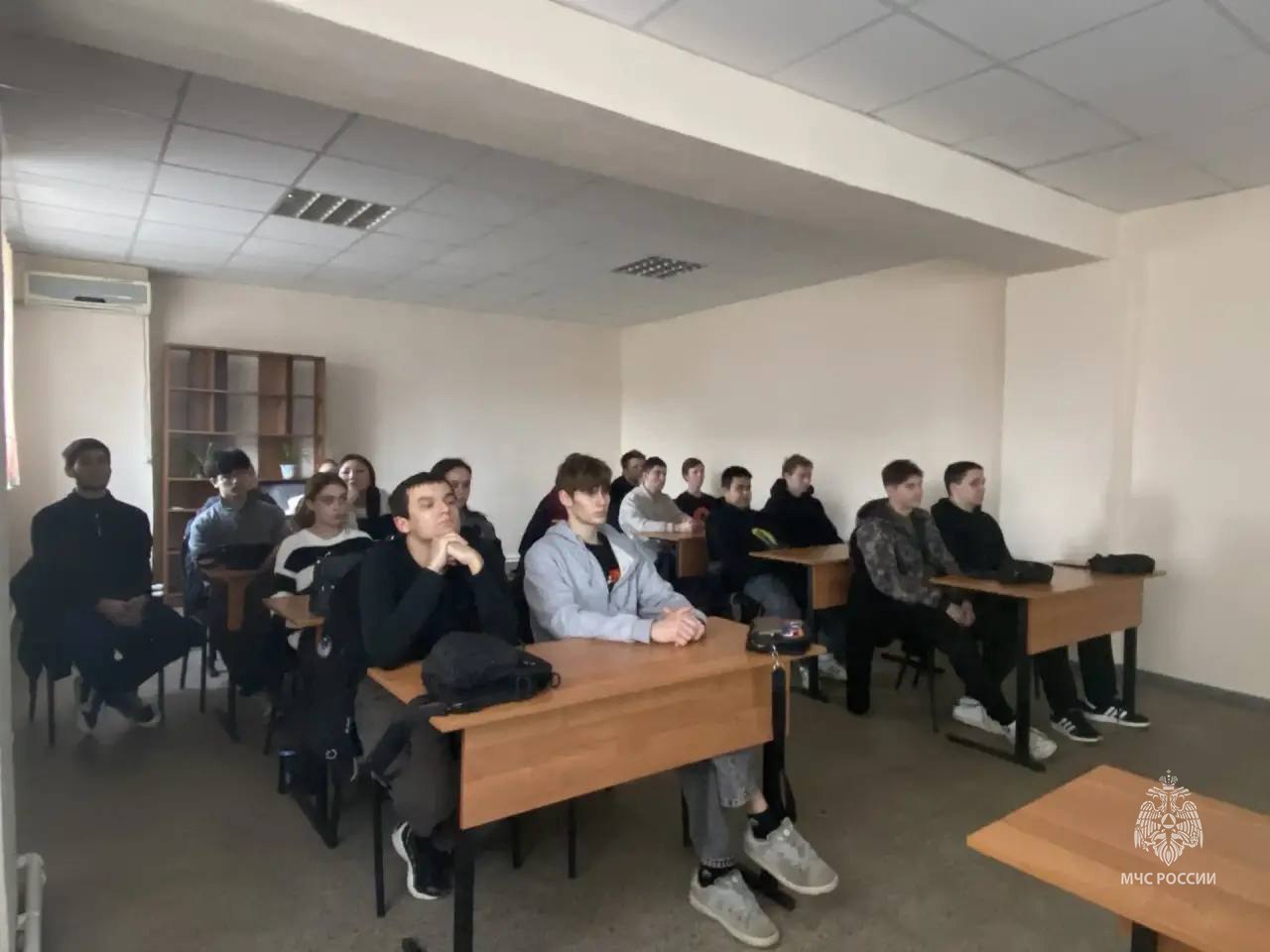 Взгляд изнутри для студентов астраханских ВУЗов Взгляд изнутри для студентов астраханских ВУЗов