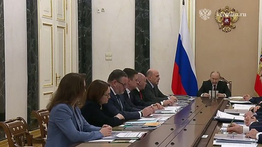 Страховые пенсии проиндексируют с 1 января 2026 года, а социальные пенсии - с 1 апреля