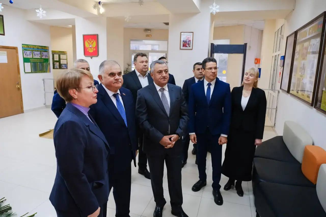 В Астрахани почтили память Гейдара Алиева В Астрахани почтили память Гейдара Алиева