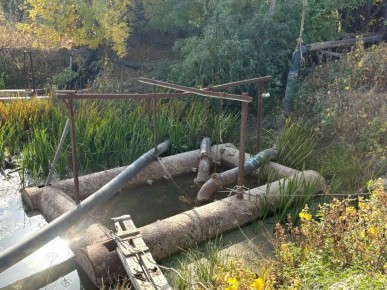 СНТ незаконно пользовались водой из протоки Царев в Астрахани