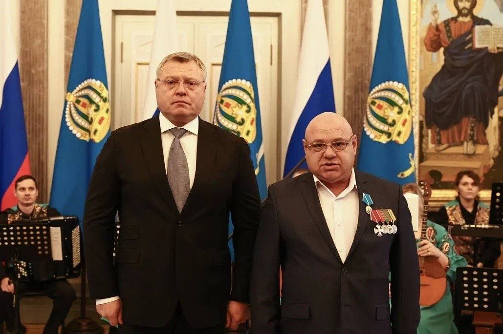 Игорь Бабушкин поздравил жителей Астраханской области с Днём Конституции Игорь Бабушкин поздравил жителей Астраханской области с Днём Конституции