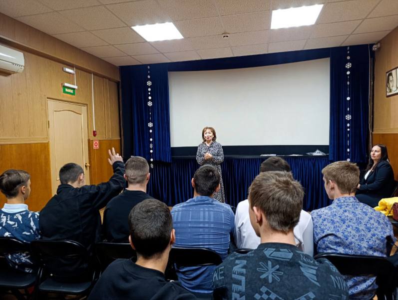 Члены Общественного совета при УМВД России по Астраханской области отметили юных чемпионов ГТО золотыми знаками Члены Общественного совета при УМВД России по Астраханской области отметили юных чемпионов ГТО золотыми знаками