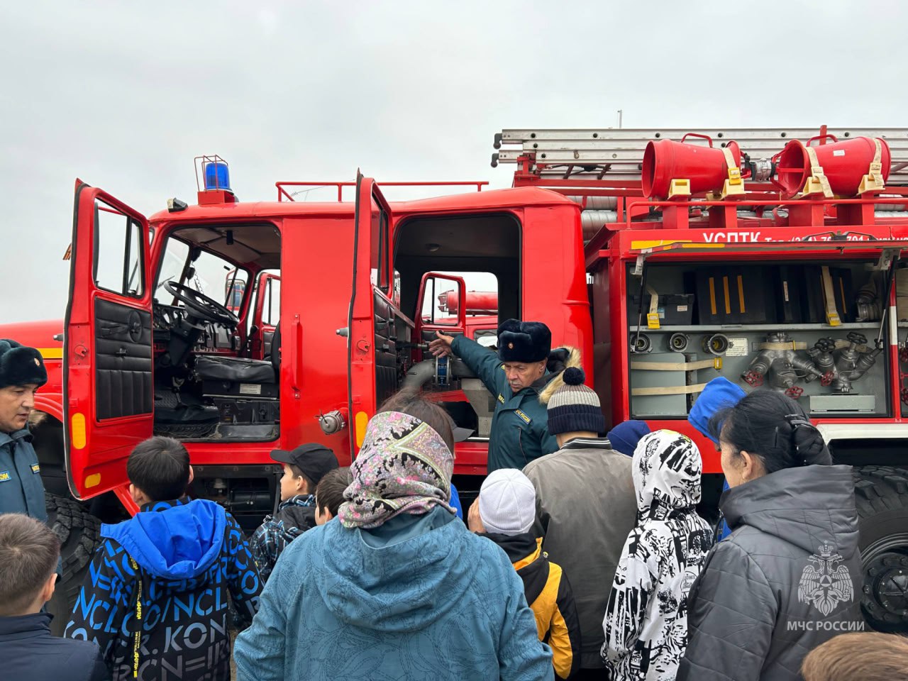 Маленькие гости в большом мире спасения Маленькие гости в большом мире спасения