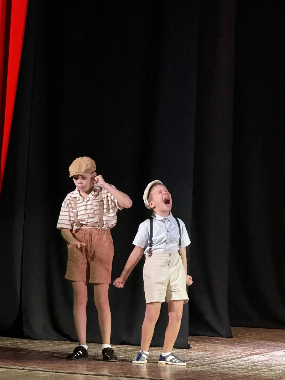 Ахтубинские творческие коллективы приняли участие во Всероссийском конкурсе Ахтубинские творческие коллективы приняли участие во Всероссийском конкурсе