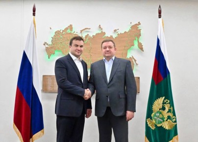 Глава Росимущества Вадим Яковенко провел рабочую встречу с губернатором Омской области Виталием Хоценко