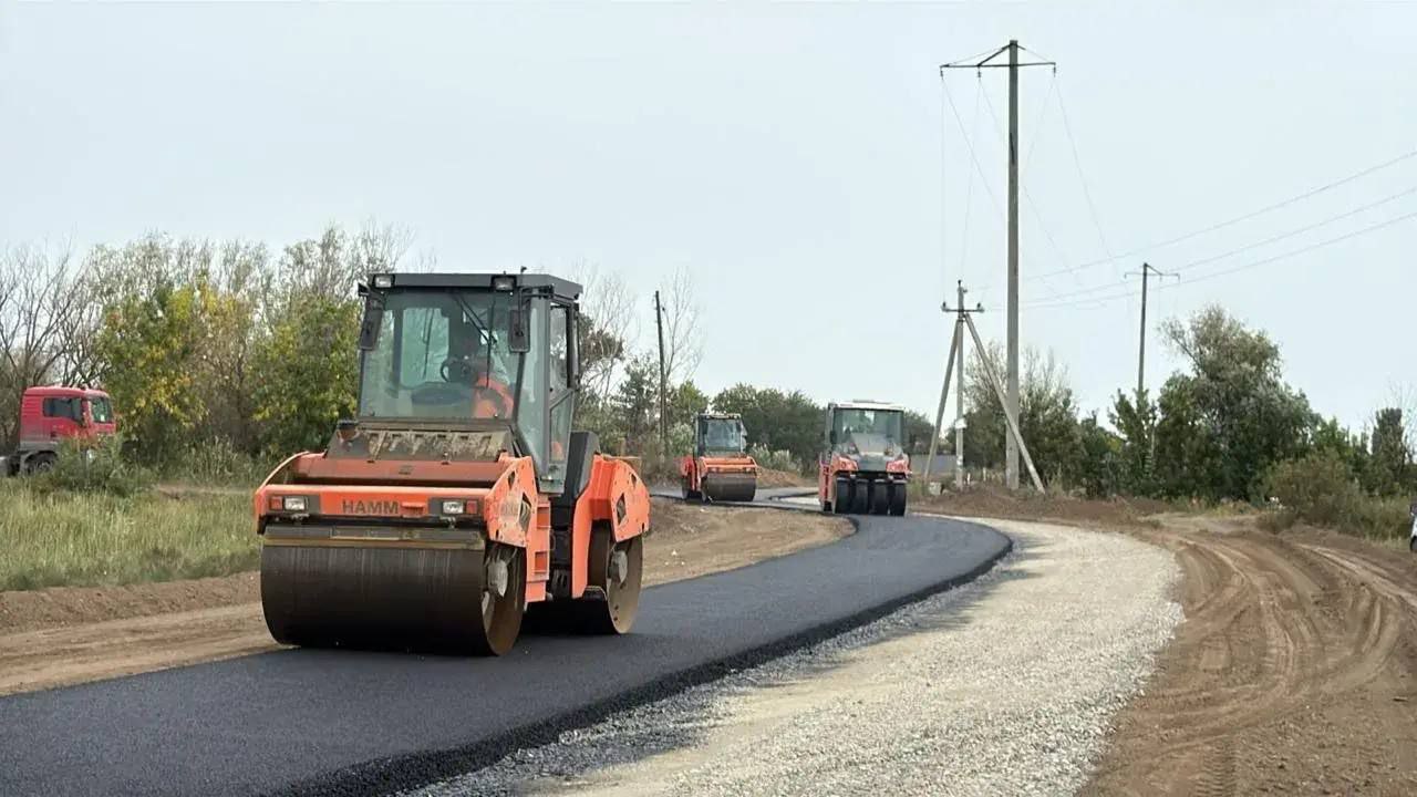 Участок автодороги «Образцово-Травино – Полдневое» отремонтировали в Камызякском районе