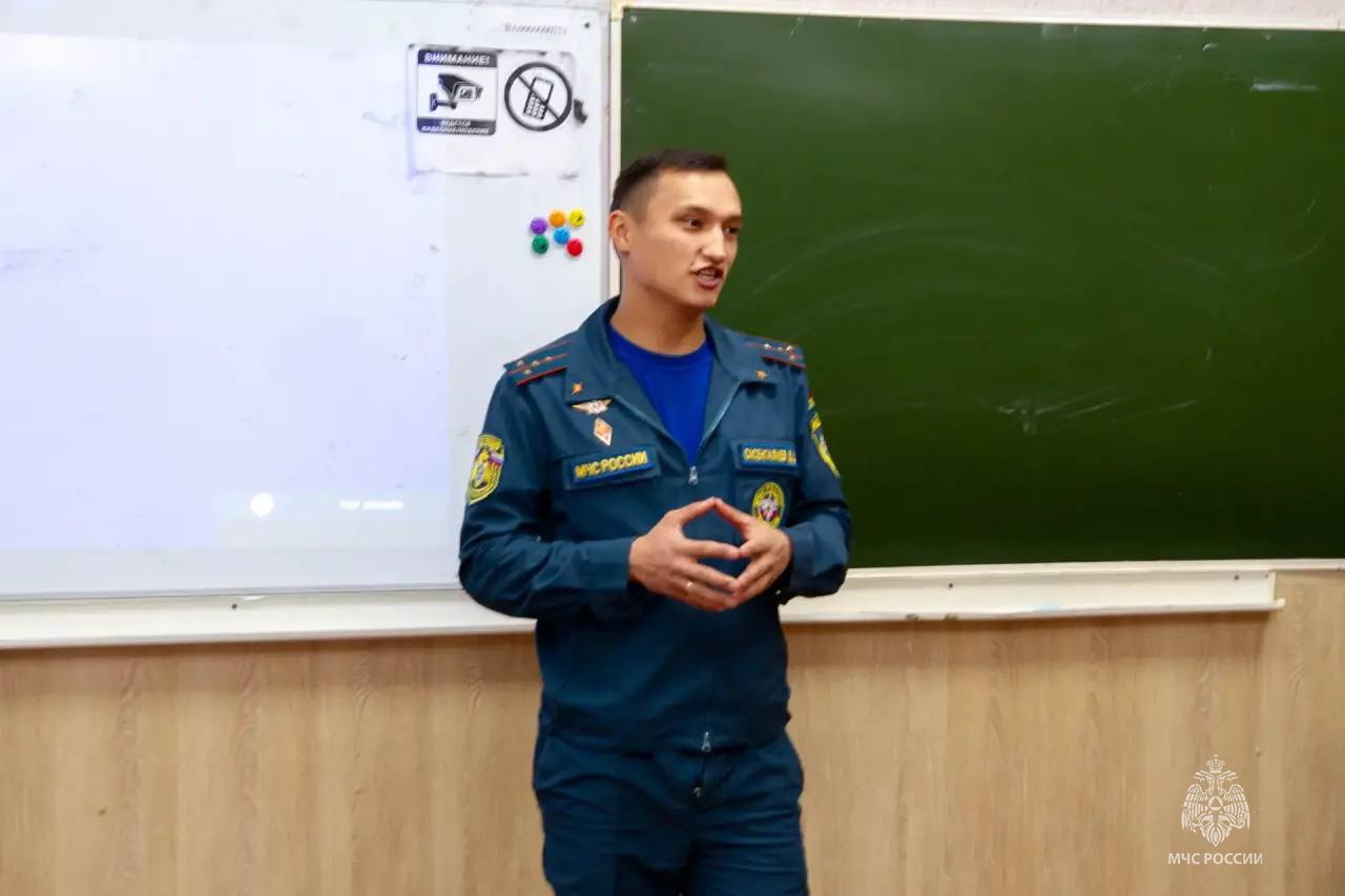 Уроки от профессионалoв. Огнеборцы, которые ежедневно сражаются с огнем, как никто другой знают, как важно соблюдать правила пожарной безопасности Уроки от профессионалoв. Огнеборцы, которые ежедневно сражаются с огнем, как никто другой знают, как важно соблюдать правила пожарной безопасности