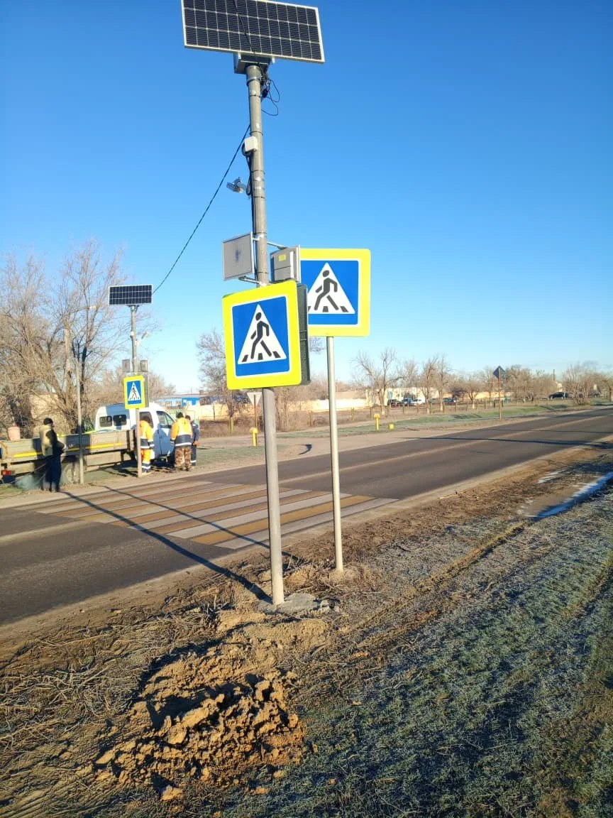 Специалисты МКУ "Чистый Город" продолжают работы на дорогах города Специалисты МКУ "Чистый Город" продолжают работы на дорогах города