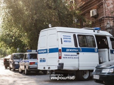 В Икрянинском районе 20-летний астраханец пришел ночью к знакомой обсудить чувства, но беседа быстро переросла в ссору из-за денег