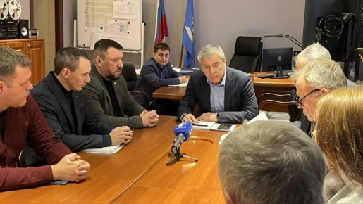 Зампред регионального правительства провёл совещание по вопросам теплоснабжения города Нариманов