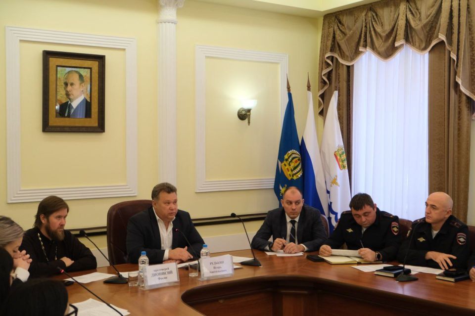 ����� �������: ������ ������� ��������� � ��������������� ����������� ������������� �� ���������� � ���������� ������������ ���������� ��������� �������� � �������� ��������