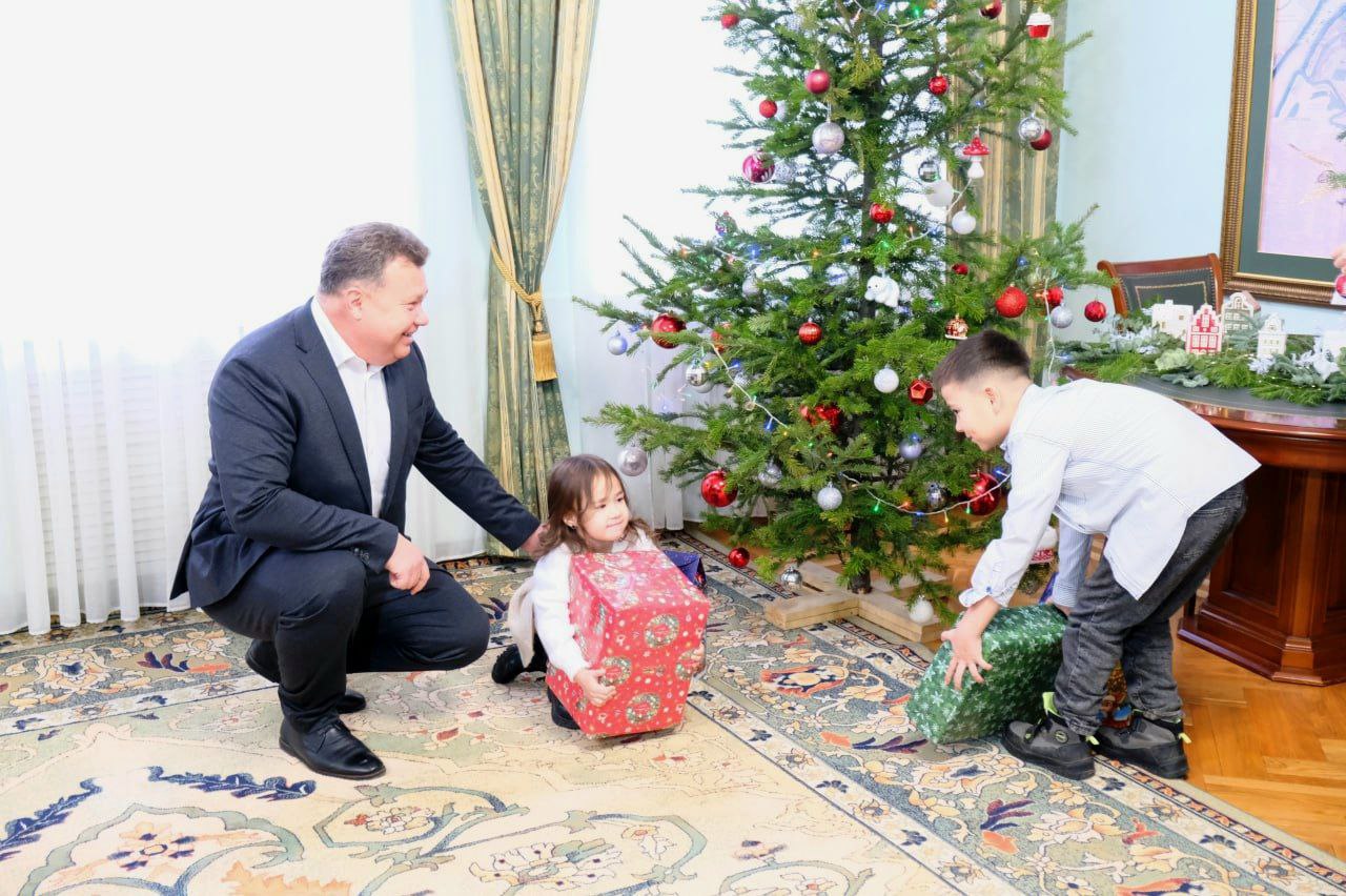 Игорь Редькин: С удовольствием принял участие в ежегодной всероссийской акции «Ёлка желаний» Игорь Редькин: С удовольствием принял участие в ежегодной всероссийской акции «Ёлка желаний»