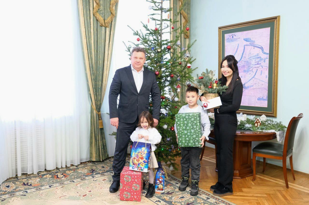 Игорь Редькин: С удовольствием принял участие в ежегодной всероссийской акции «Ёлка желаний» Игорь Редькин: С удовольствием принял участие в ежегодной всероссийской акции «Ёлка желаний»