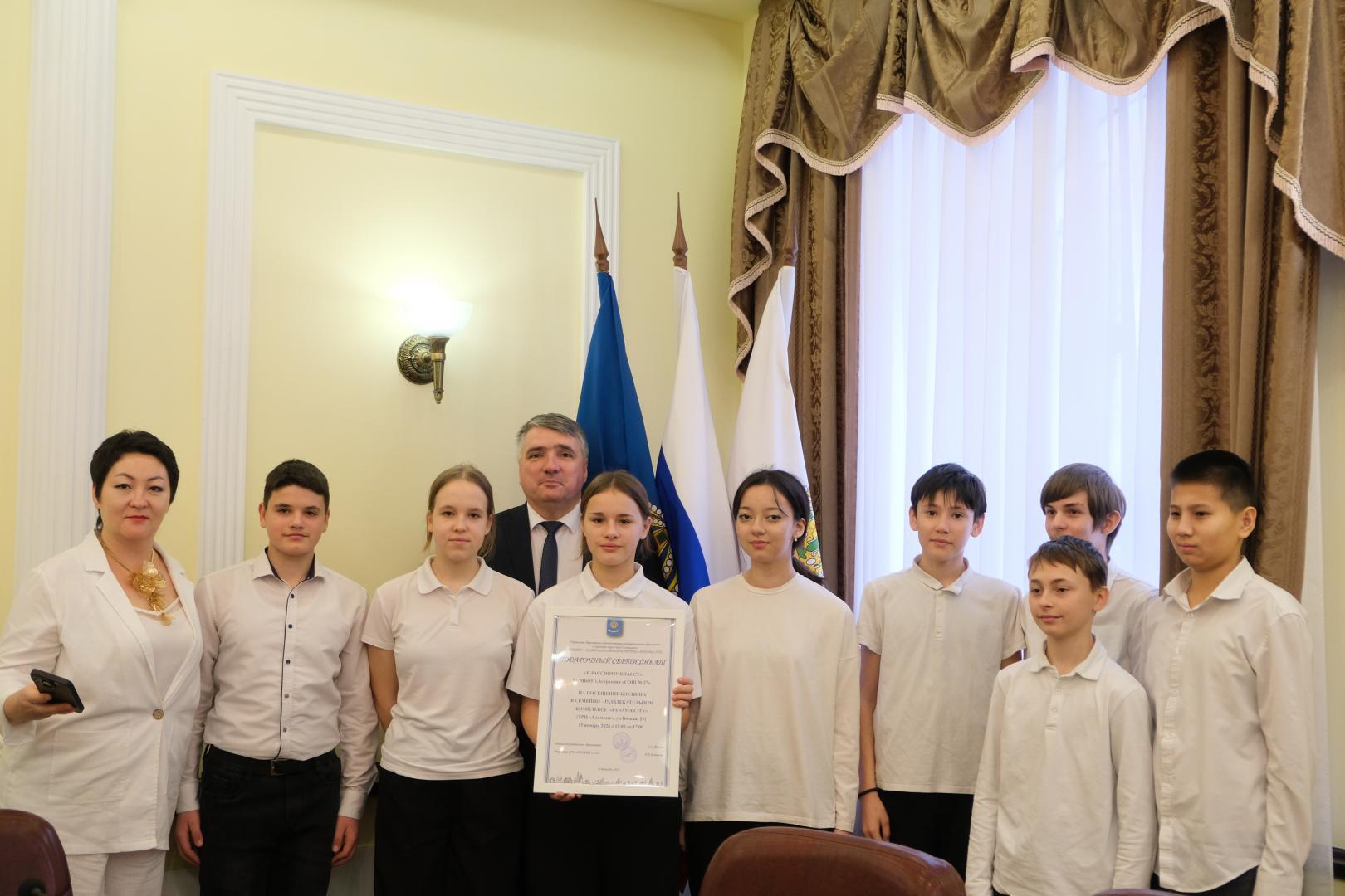 В Астрахани выбрали лучшего классного руководителя В Астрахани выбрали лучшего классного руководителя