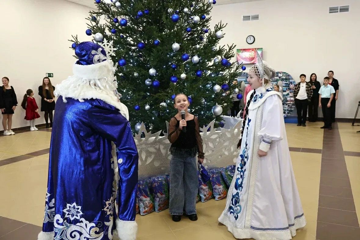 Губернатор Астраханской области Игорь Бабушкин открыл новый Дом культуры Губернатор Астраханской области Игорь Бабушкин открыл новый Дом культуры