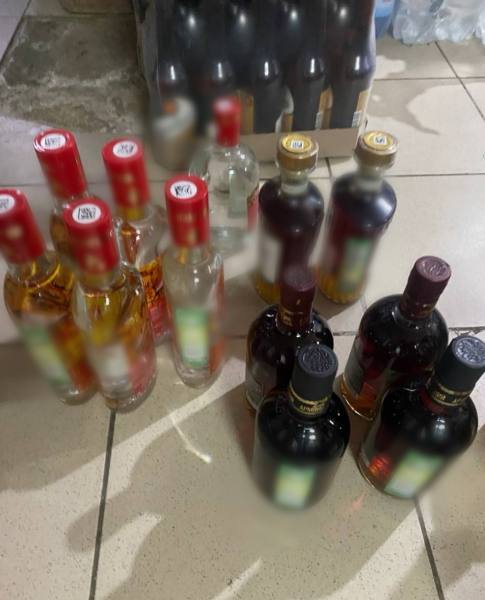 В рамках оперативно - профилактического мероприятия полицейские выявили нарушение правил продажи алкоголя В рамках оперативно - профилактического мероприятия полицейские выявили нарушение правил продажи алкоголя