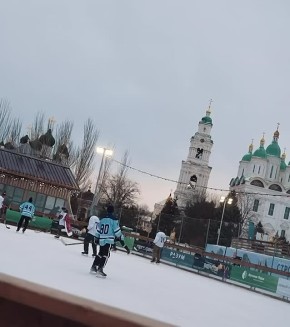 Игорь Бабушкин: Каждый год 31 декабря мы с друзьями ходим на хоккей