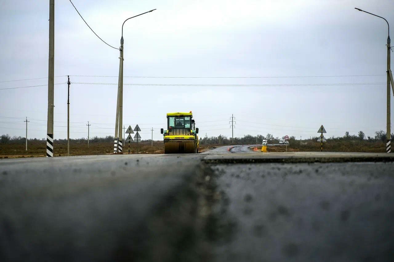 Благодаря нацпроекту «Инфраструктура для жизни» в Астраханской области отремонтировали 21 улицу, 7 автодорог и 2 моста Благодаря нацпроекту «Инфраструктура для жизни» в Астраханской области отремонтировали 21 улицу, 7 автодорог и 2 моста