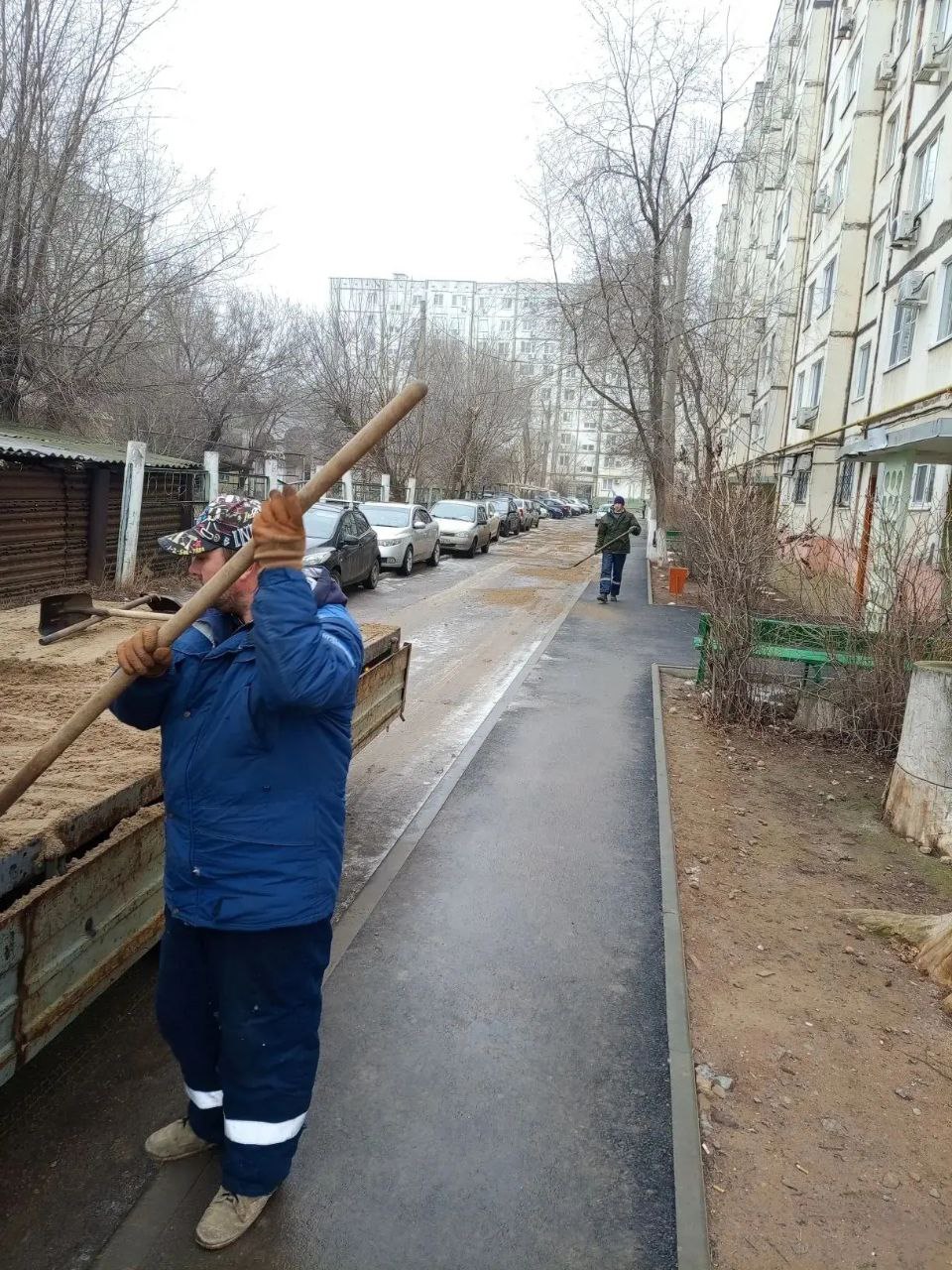 Коммунальщики продолжают устранять последствия перепадов температур Коммунальщики продолжают устранять последствия перепадов температур