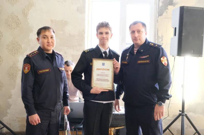 В Астрахани прошёл конкурс антитеррористических рисунков В Астрахани прошёл конкурс антитеррористических рисунков