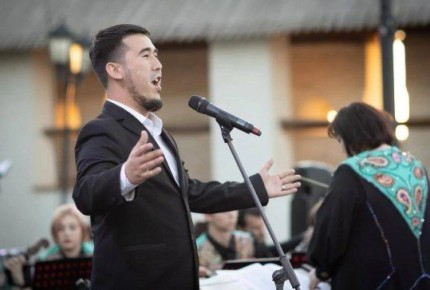 Астраханскому артисту требуется помощь после серьезного ДТП