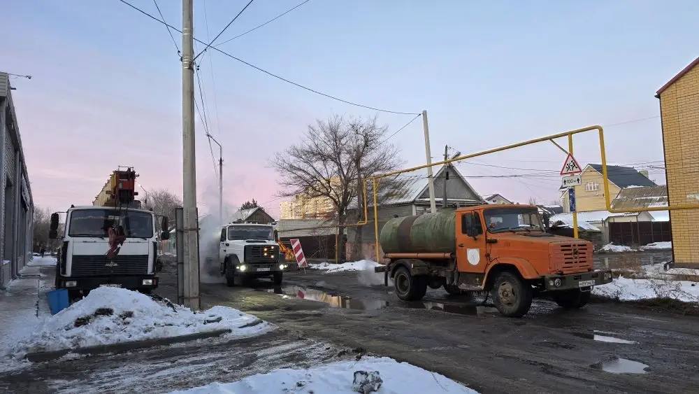 Астраханские теплосети восстановили работу магистрали на ул. 2-ая Дербентская Астраханские теплосети восстановили работу магистрали на ул. 2-ая Дербентская