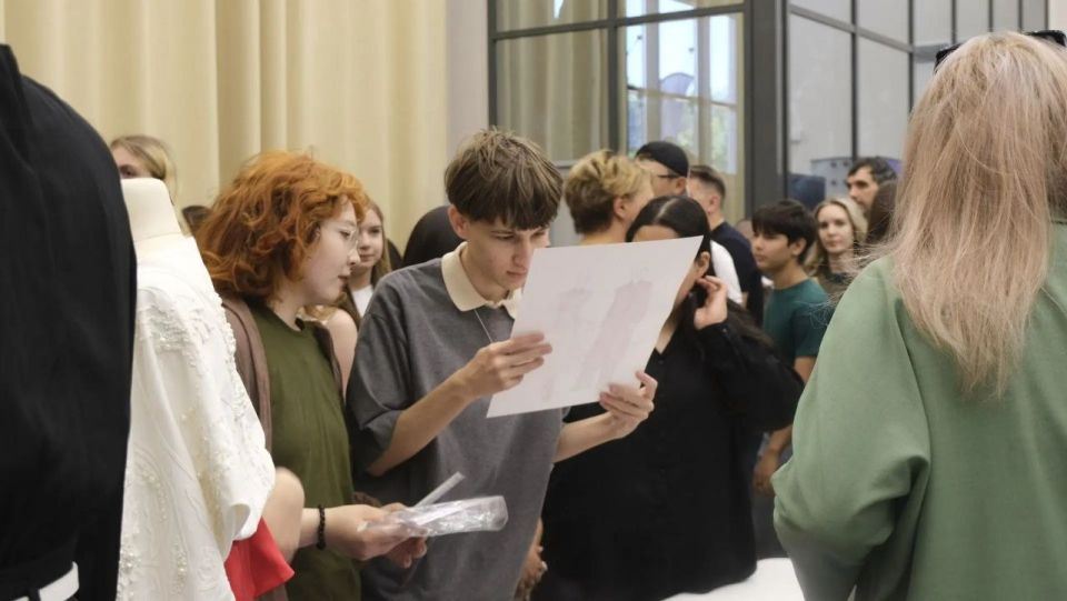 Астраханская служба занятости трудоустроила около 1,5 тысяч молодых астраханцев в 2025 году