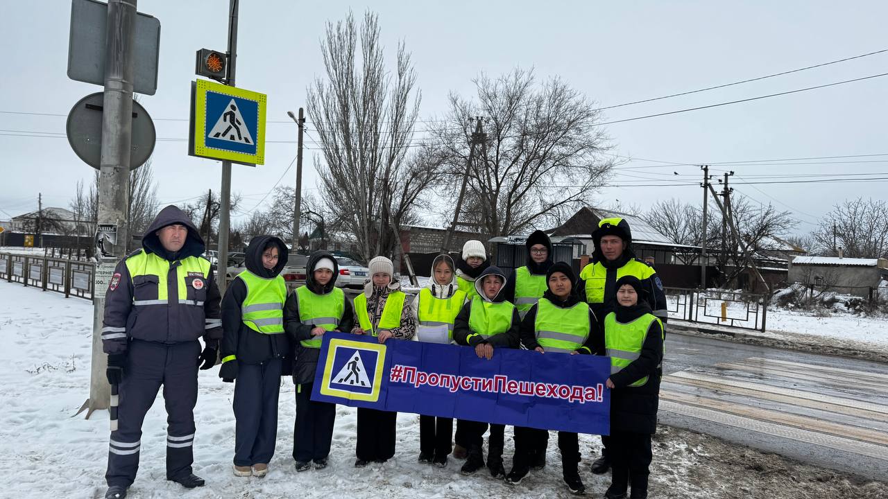 Астраханская Госавтоинспекция и юные помощники — за безопасность на дорогах Астраханская Госавтоинспекция и юные помощники — за безопасность на дорогах
