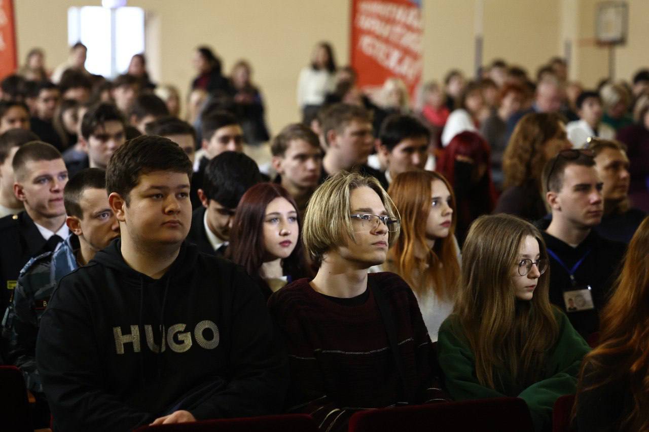 В Астрахани стартовал «Студенческий фестиваль по гонкам дронов» В Астрахани стартовал «Студенческий фестиваль по гонкам дронов»