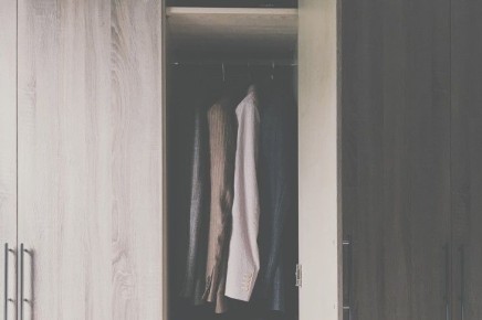 Как прогнать затхлый запах из шкафа: ароматизатор своими руками – хозяйкам на заметку