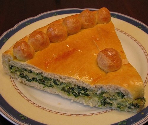 Пирог с зеленым луком и яйцом: уютный осенний вкус