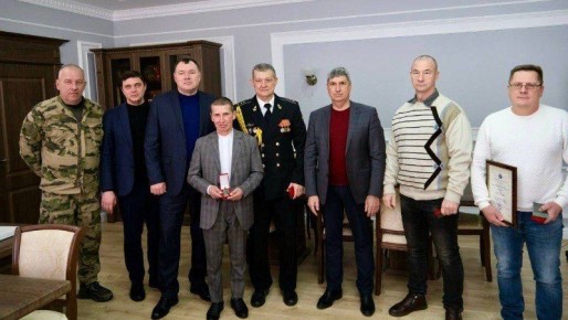 ���������� ������� � ��������� �� ����� ����� 700 ���� ������