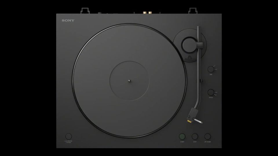 ����� ����� ���������� ��������: Sony ������������ PS-LX5BT