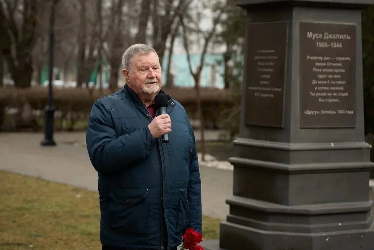 В Астрахани студенты почтили память Мусы Джалиля поэтическими чтениями В Астрахани студенты почтили память Мусы Джалиля поэтическими чтениями