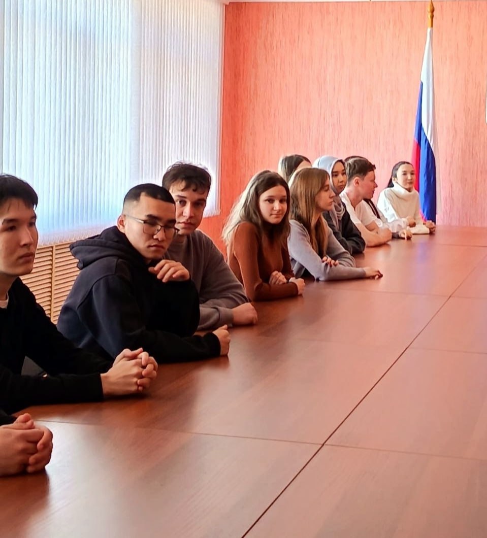 Двери наших территориальных избирательных комиссий всегда открыты! И в этом убедились студенты Астраханского филиала Международного юридического института, которые побывали не на скучных лекциях, а стали участниками живого... Двери наших территориальных избирательных комиссий всегда открыты! И в этом убедились студенты Астраханского филиала Международного юридического института, которые побывали не на скучных лекциях, а стали участниками живого...