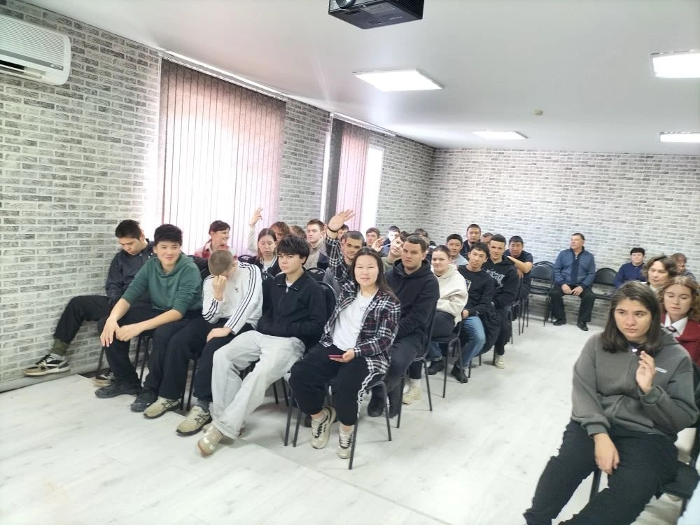 В Харабалинском филиале АГАСУ секретарь ТИК района Ирина Скилкова провела тематический классный час «Профессия. Права. Выборы» В Харабалинском филиале АГАСУ секретарь ТИК района Ирина Скилкова провела тематический классный час «Профессия. Права. Выборы»