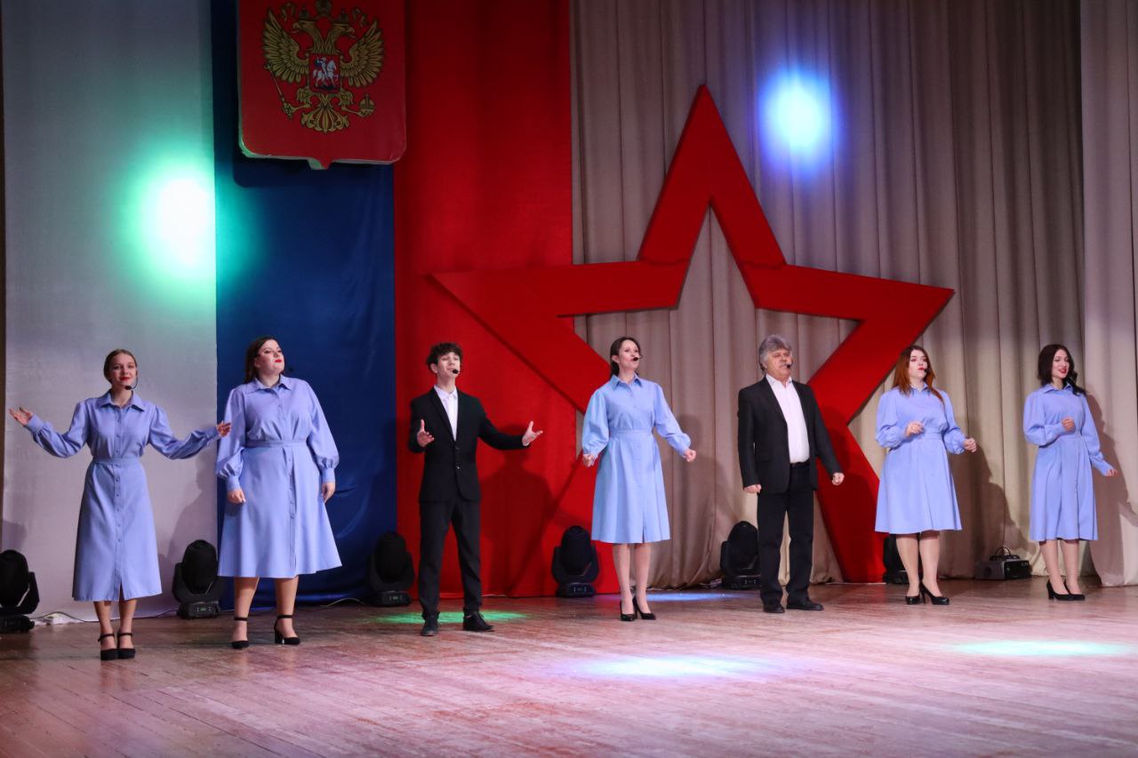 Праздничный концерт "Новые герои нового века", посвящённый Дню защитника Отечества Праздничный концерт "Новые герои нового века", посвящённый Дню защитника Отечества