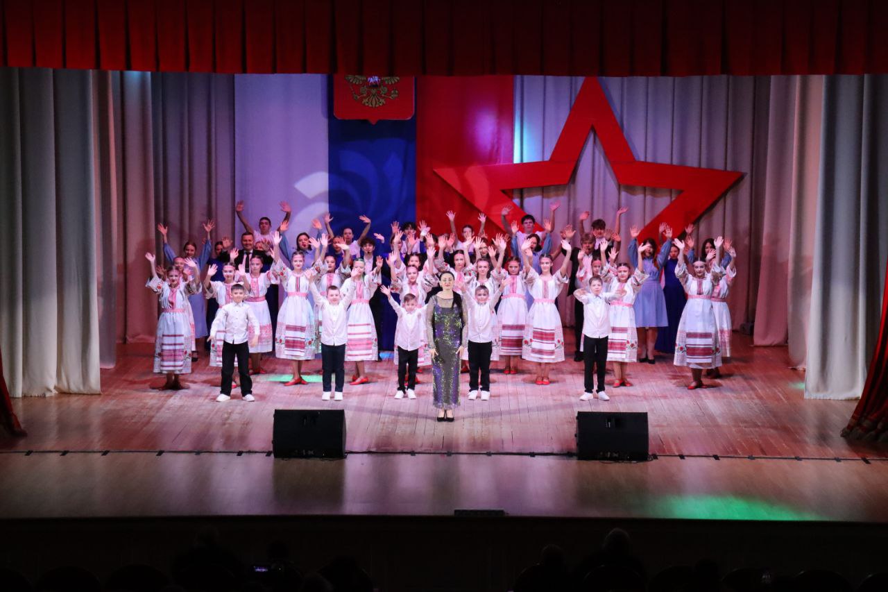 Праздничный концерт "Новые герои нового века", посвящённый Дню защитника Отечества Праздничный концерт "Новые герои нового века", посвящённый Дню защитника Отечества