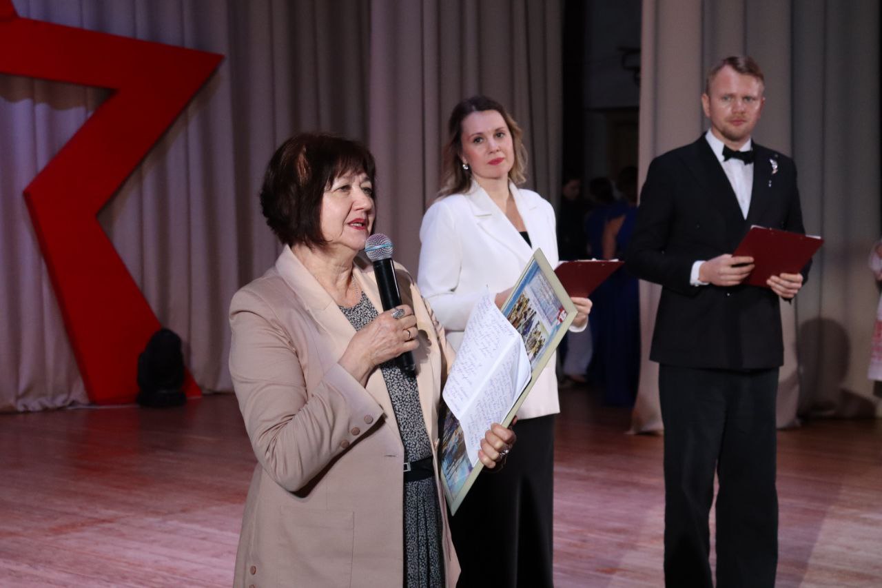 Праздничный концерт "Новые герои нового века", посвящённый Дню защитника Отечества Праздничный концерт "Новые герои нового века", посвящённый Дню защитника Отечества