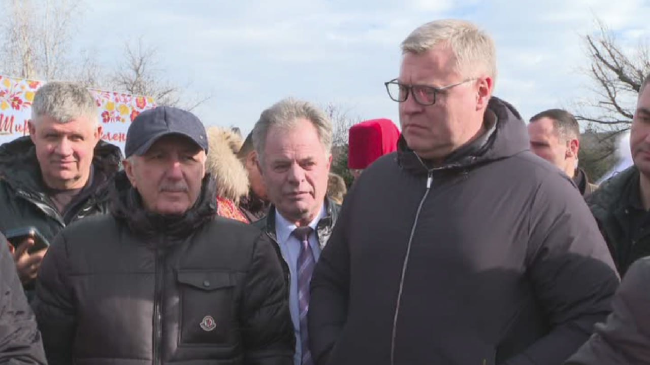 Прямо сейчас в стенах Астраханского Кремля проходит празднование Масленицы Прямо сейчас в стенах Астраханского Кремля проходит празднование Масленицы