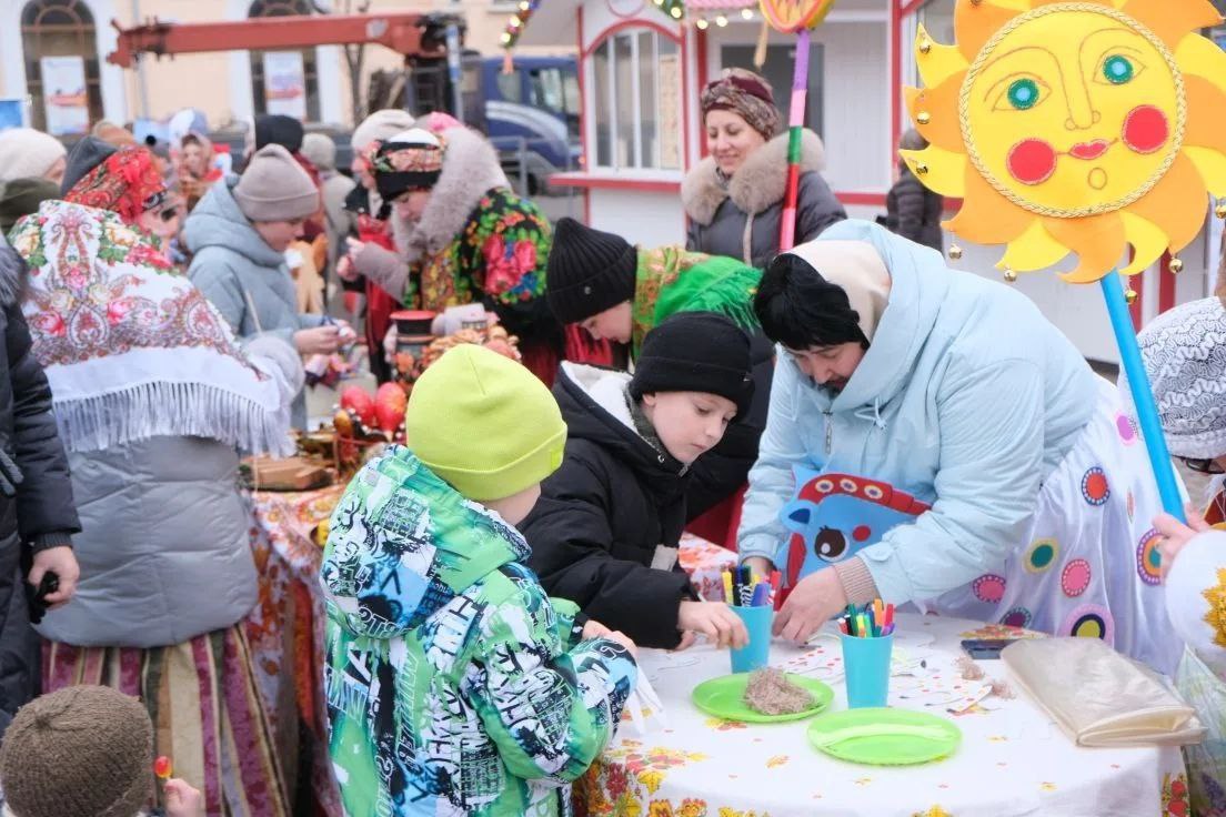 Игорь Редькин: Уважаемые астраханцы! Приглашаю вас отметить последний день Масленицы вместе с нами на площади Ленина в это воскресенье