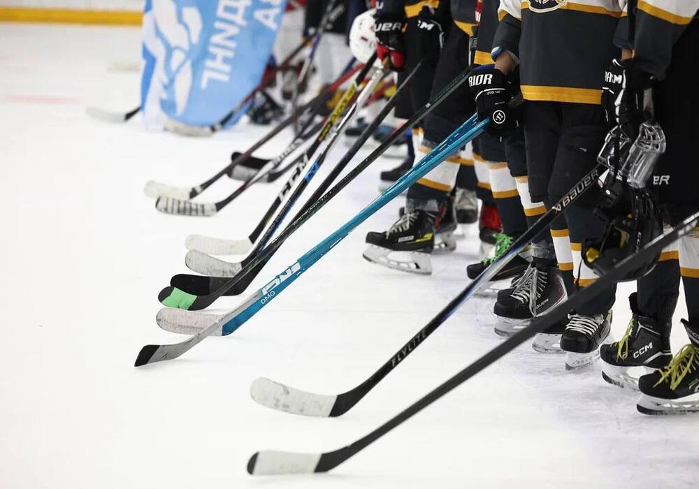 Лед, азарт и единство: в Астрахани стартовал хоккейный турнир «Дружба Народов»